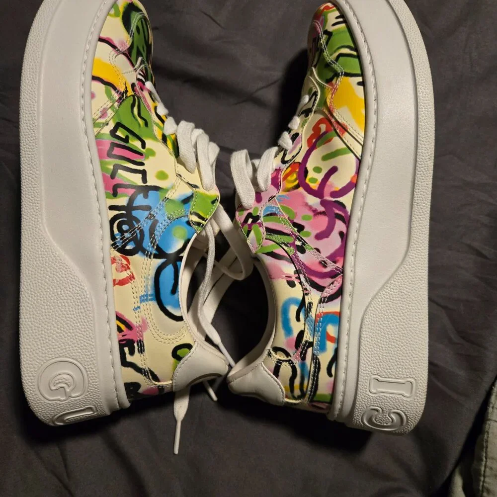 Womens Gucci Bunny Graffiti Platform Sneaker - Picture 3 of 8
